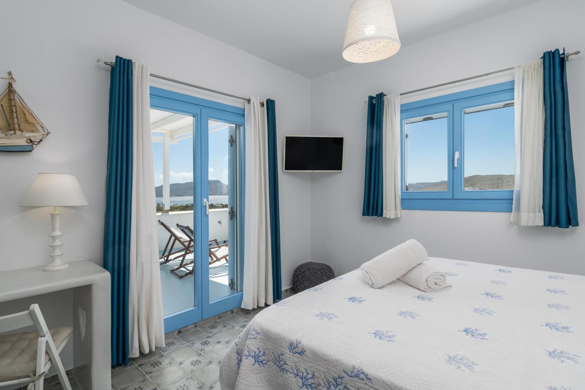 Blu Suites And Studios Adamantas  Ngoại thất bức ảnh