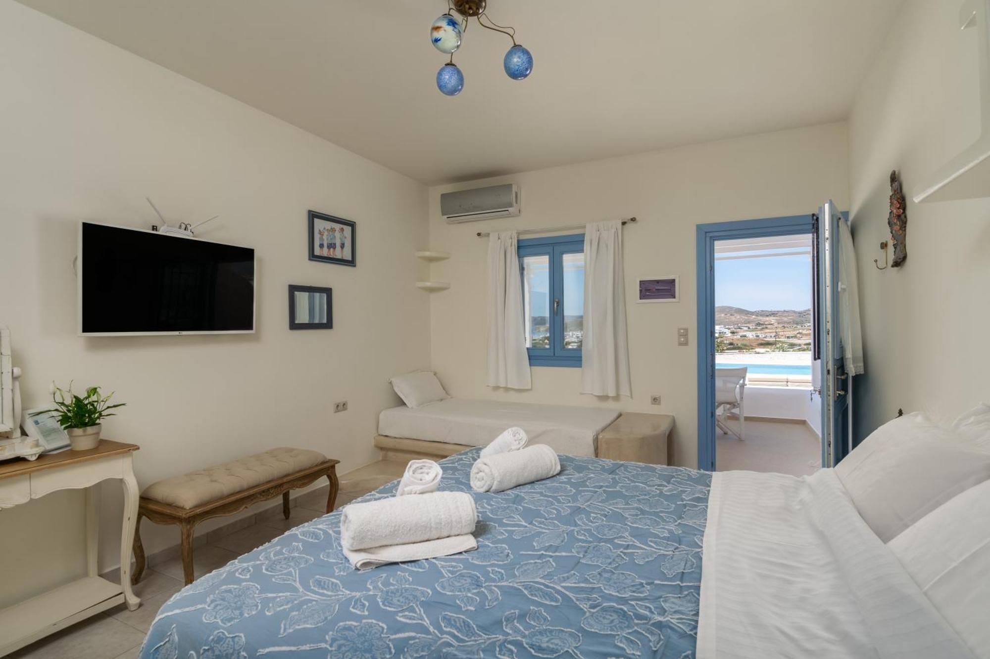 Blu Suites And Studios Adamantas  Ngoại thất bức ảnh